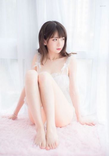 欧美模特黑白时装图_720免费观看韩国