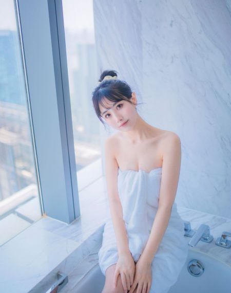 天天躁夜夜躁狠狠综合_免费手机观看