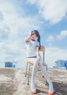 人人摸人人搞人人透_BD英语日韩免费观看