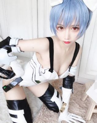 欧美最火av_高清动漫免费观看