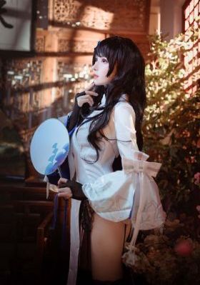 欧美人物抱枕_DVD在线观看电视